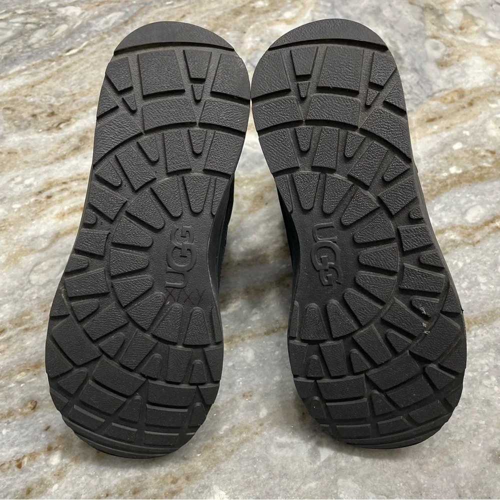 UGG TOTY WEATHER BOOTS- BLACK Kids Size 4 Thinsulate Waterproof Fleece Lining